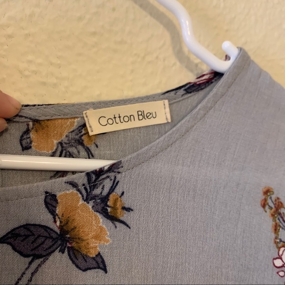 Pretty floral blouse - Picture 5 of 6